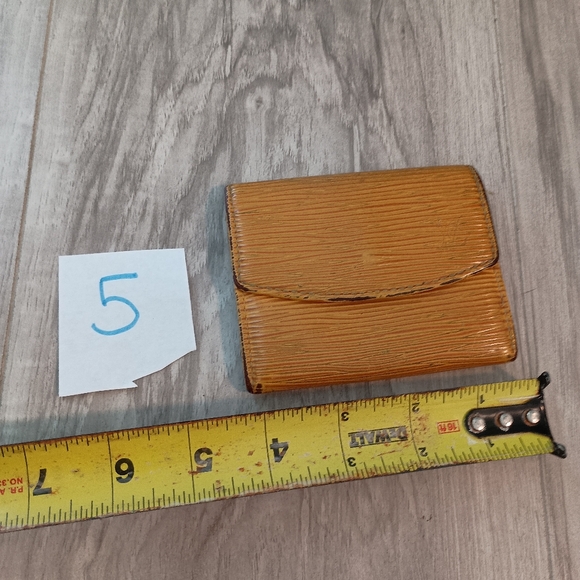Auth Louis Vuitton Epi Leather Yellow Card Case Wallet - Picture 8 of 8